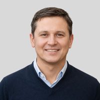 Steffen Birch. Uddannet programmør og Bachelor i Cyberteknologi.
